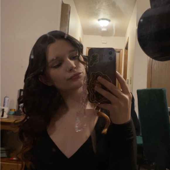 Meet your Posher, Sarah - Picture 1 of 1